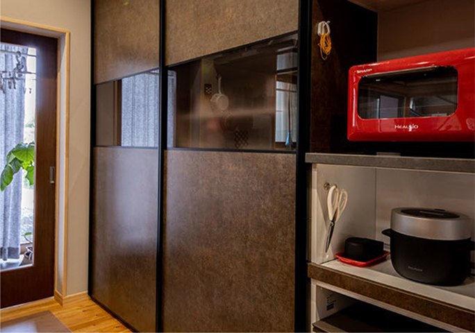 滿足的收納和易維護性 能一直保持整潔的廚房